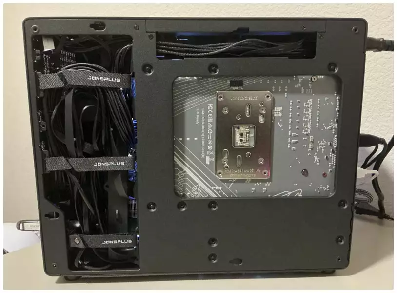 Rear side of the Jonsbo Jonsplus Z20 MicroATX case
